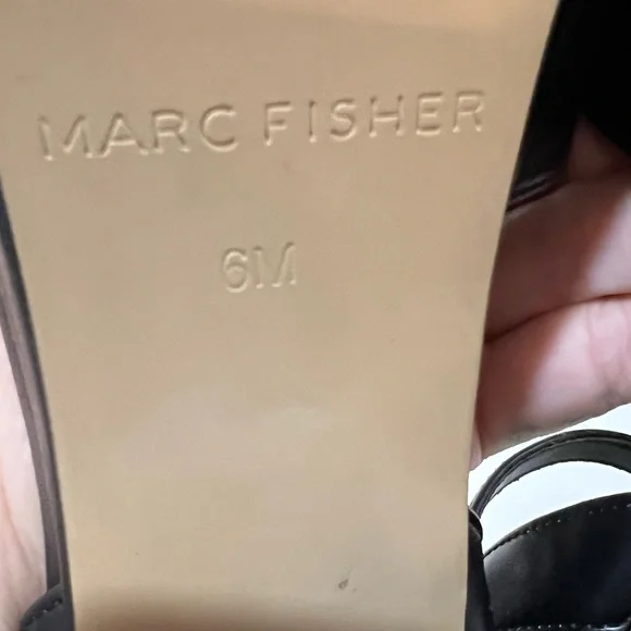 Marc Fisher Dercy Platform Pumps Size 6 - Picture 8 of 9